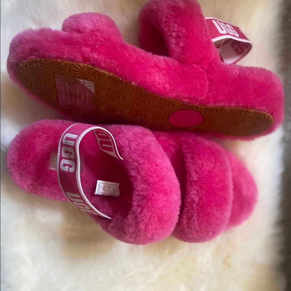 Ladies UGG Oh Yeah Slippers